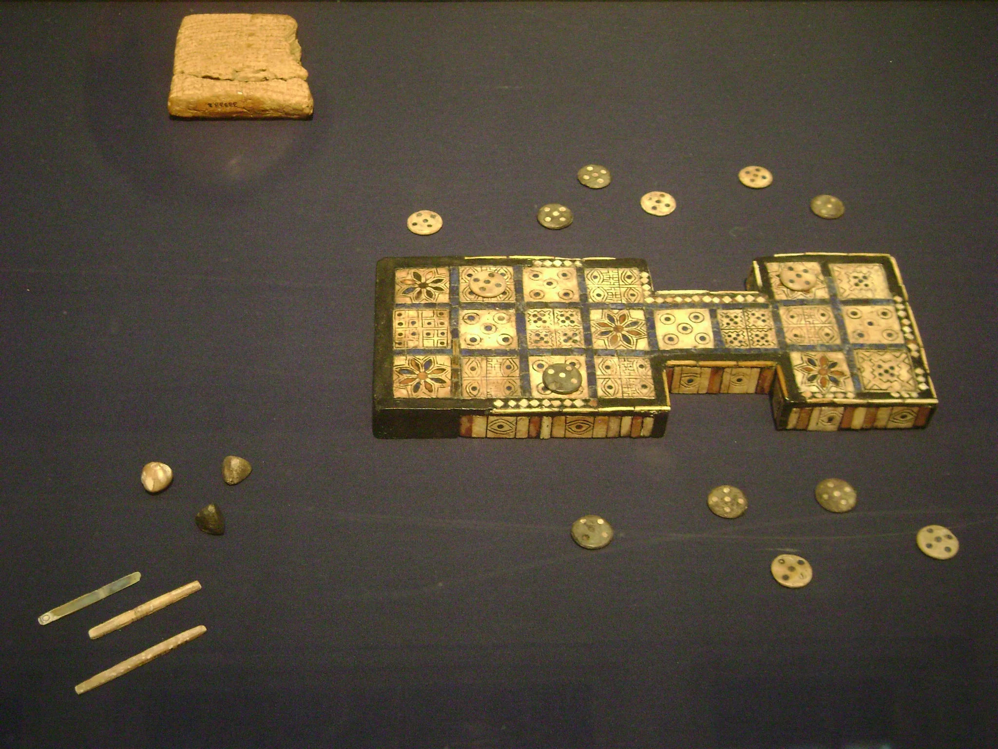 Photo for article 2 — Royal_game_of_Ur_at_the_British_Museum.BGARIn3m.webp